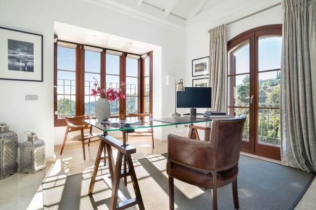 7 slaapkamer Villa te koop in Marbella met zwembad garage - € 3.875.000 (Ref: 10002197)