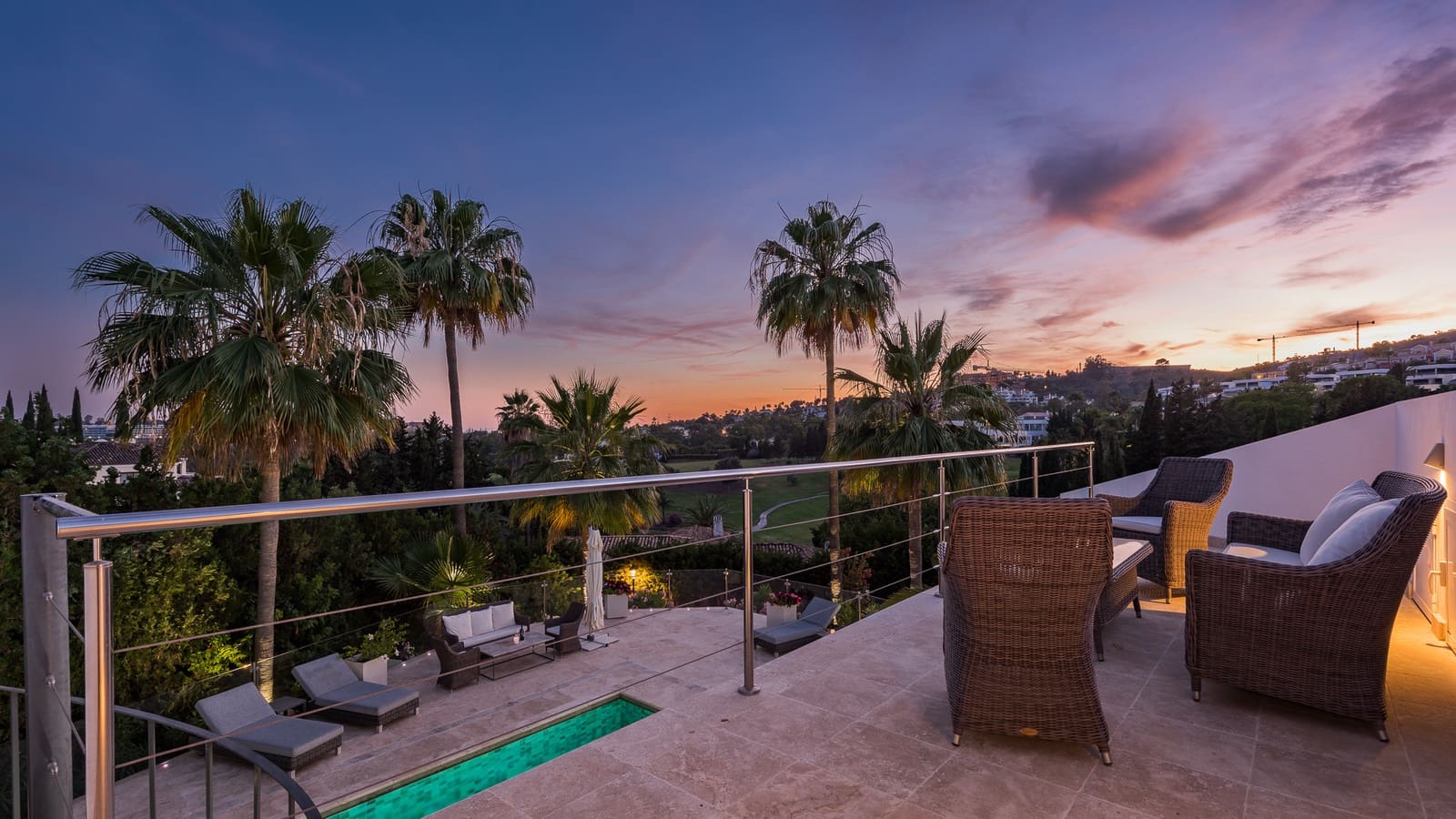 5 bedroom Villa for sale in Marbella with pool garage - € 2,850,000 (Ref: 10002198)