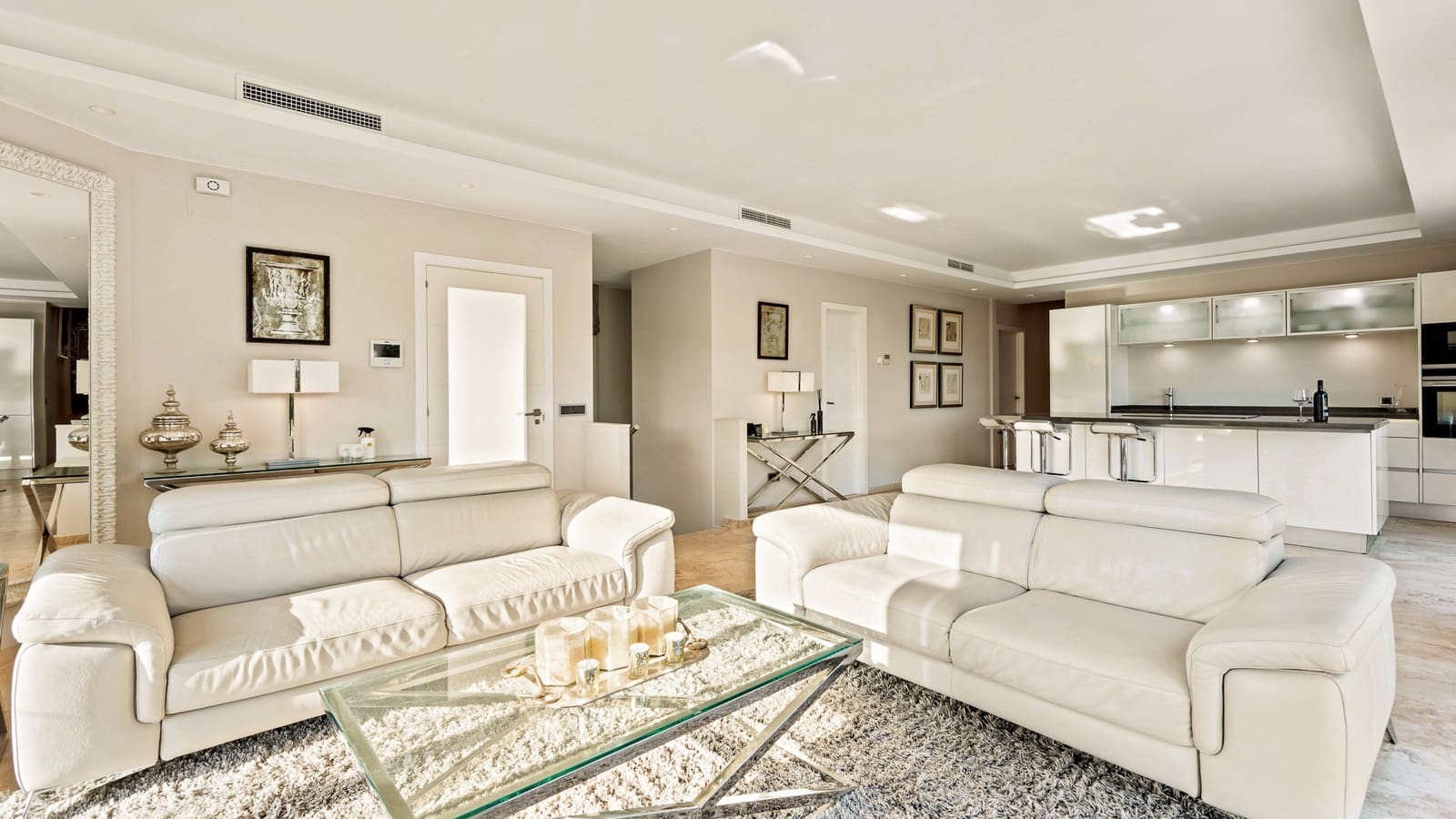 5 bedroom Villa for sale in Marbella with pool garage - € 2,850,000 (Ref: 10002198)