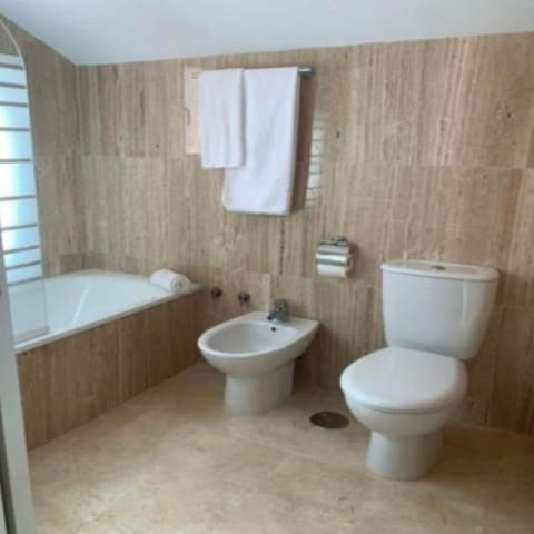 3 slaapkamer Appartement te koop in Marbella met zwembad garage - € 495.000 (Ref: 10002201)