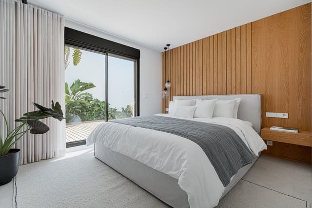 4 slaapkamer Villa te koop in Marbella met zwembad garage - € 2.995.000 (Ref: 10002204)