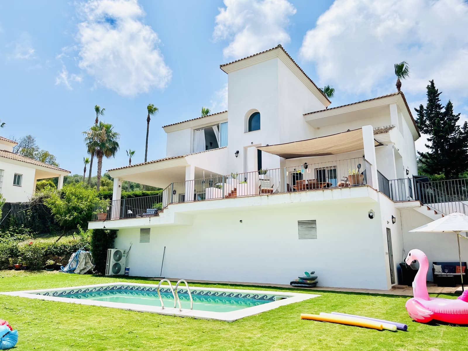 5 slaapkamer Villa te koop in Sotogrande met zwembad garage - € 1.080.000 (Ref: 10002205)