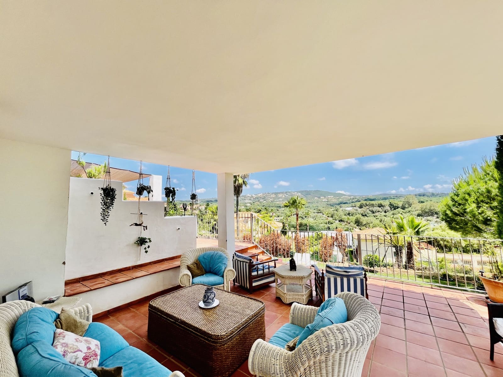 5 slaapkamer Villa te koop in Sotogrande met zwembad garage - € 1.080.000 (Ref: 10002205)