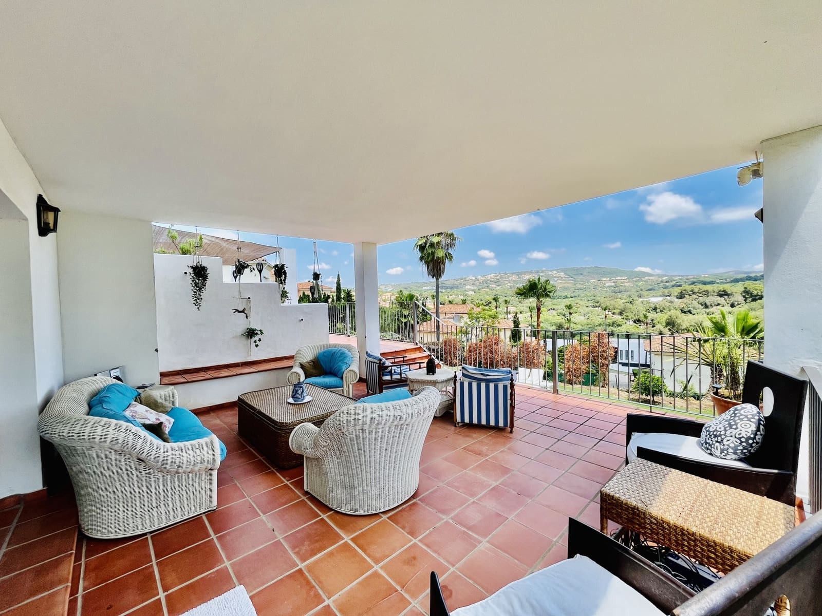 5 slaapkamer Villa te koop in Sotogrande met zwembad garage - € 1.080.000 (Ref: 10002205)