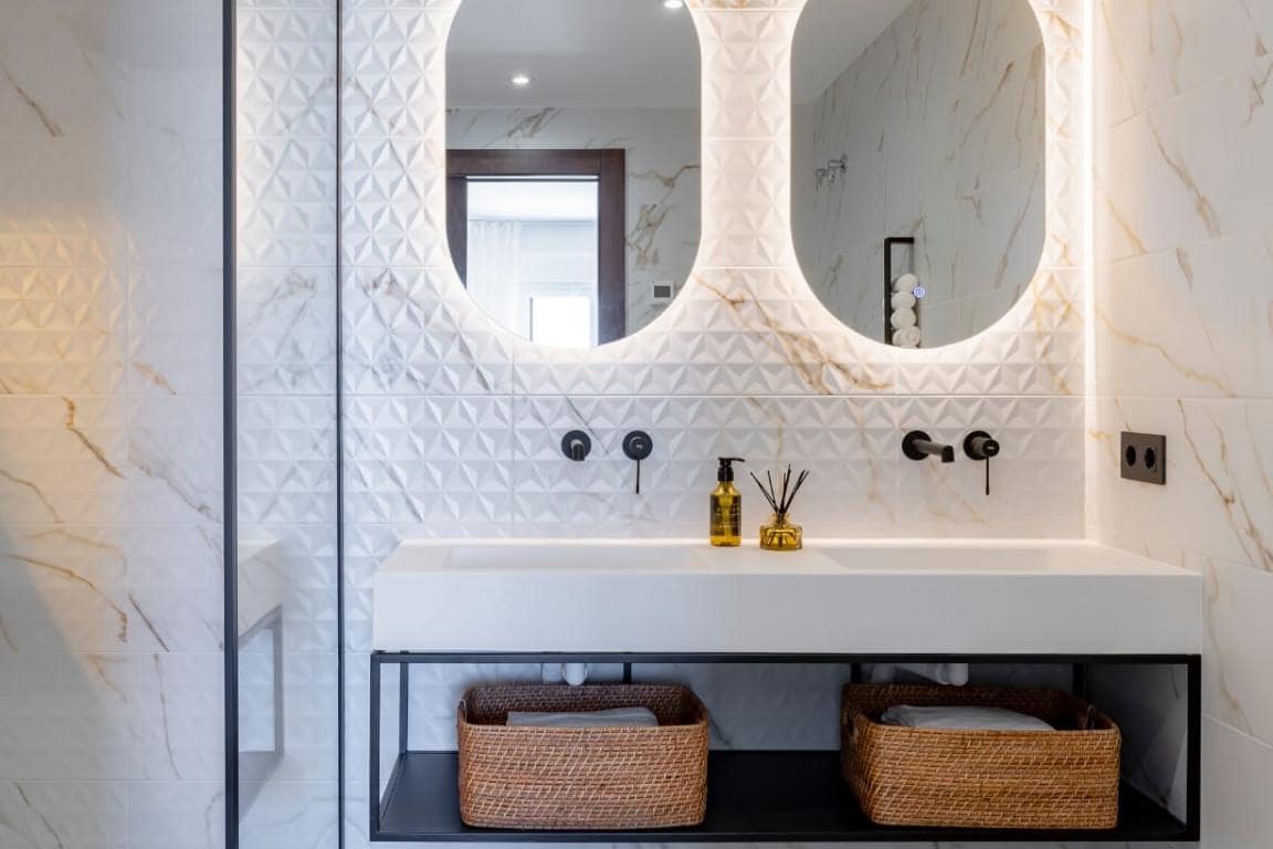 3 sypialnia Apartament na sprzedaż w Marbella z basenem garażem - 890 000 € (Ref: 10002213)