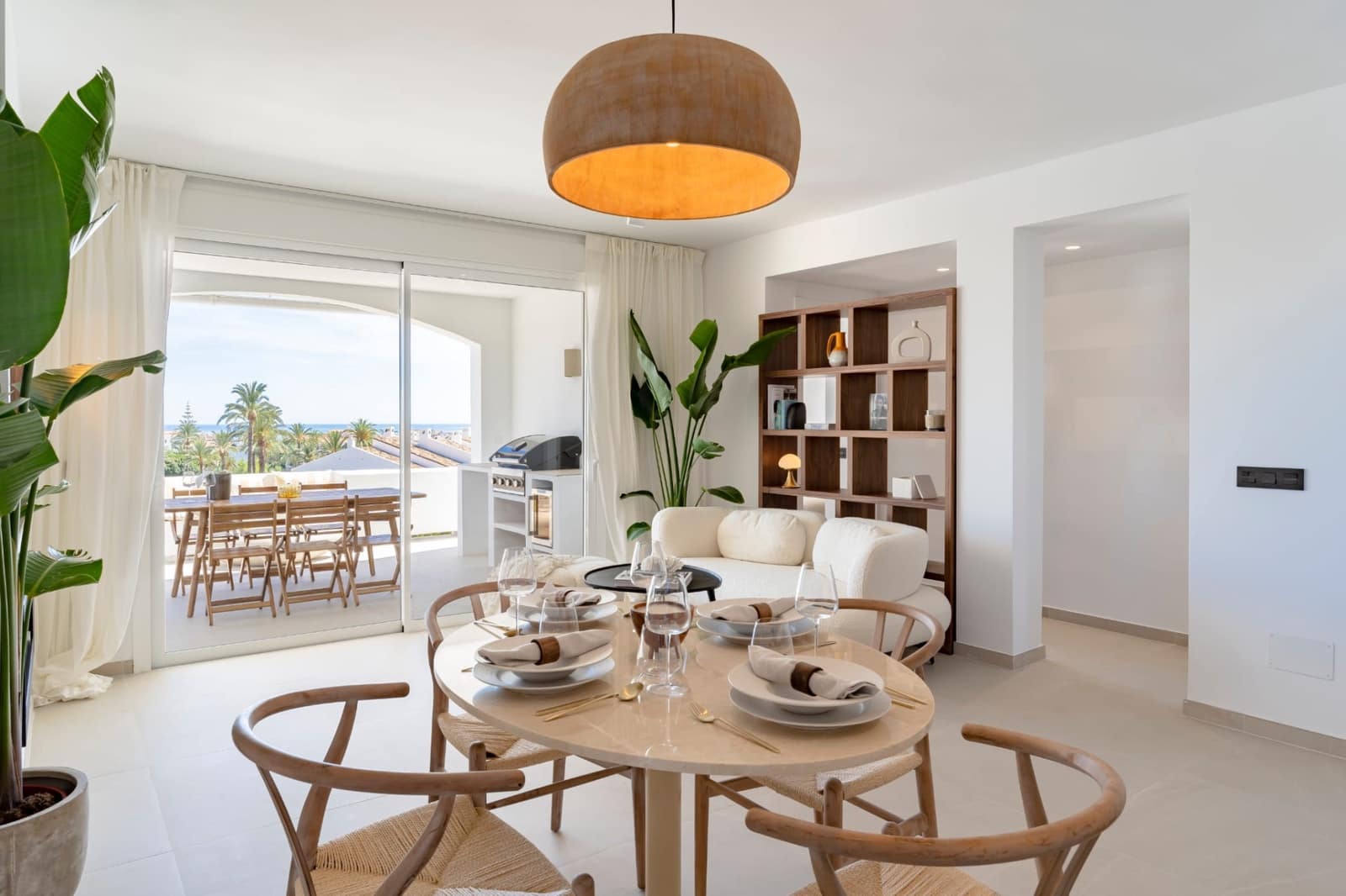3 sypialnia Apartament na sprzedaż w Marbella z basenem garażem - 890 000 € (Ref: 10002213)