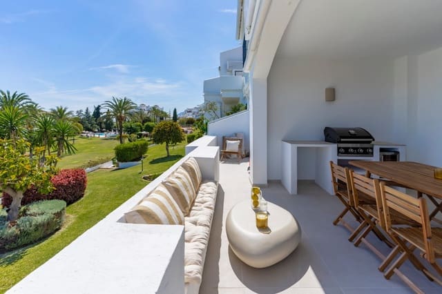 3 sypialnia Apartament na sprzedaż w Marbella z basenem garażem - 890 000 € (Ref: 10002213)