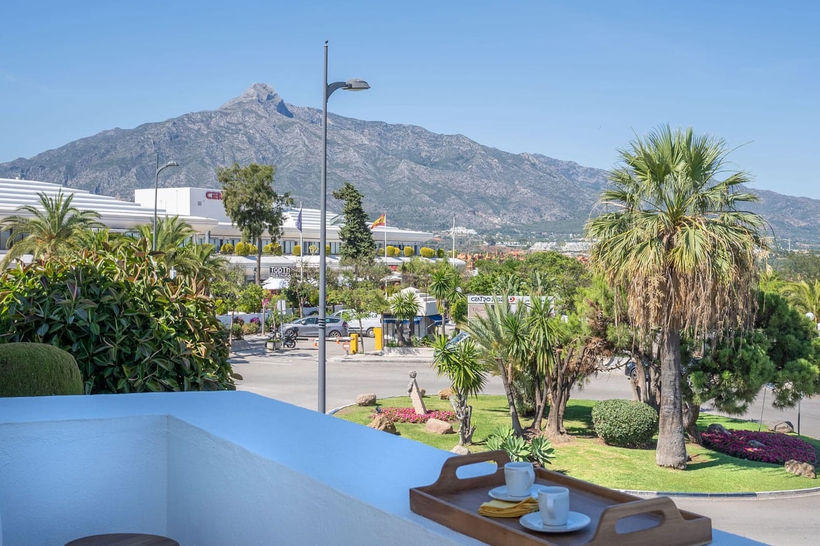 3 sypialnia Apartament na sprzedaż w Marbella z basenem garażem - 890 000 € (Ref: 10002213)
