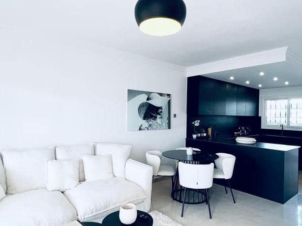 2 bedroom Apartment for sale in Marbella with pool garage - € 549,950 (Ref: 10002216)