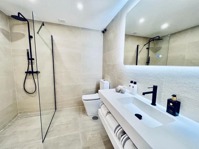 2 bedroom Apartment for sale in Marbella with pool garage - € 549,950 (Ref: 10002216)