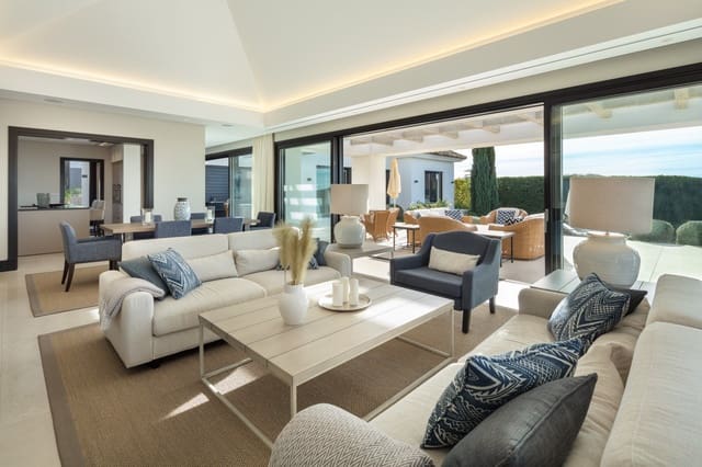 5 bedroom Villa for sale in Marbella with pool garage - € 4,695,000 (Ref: 10002217)