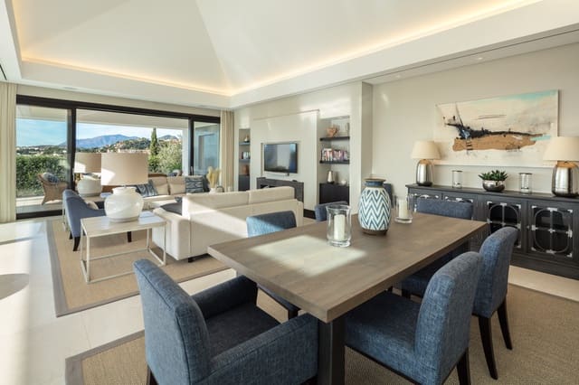 5 bedroom Villa for sale in Marbella with pool garage - € 4,695,000 (Ref: 10002217)