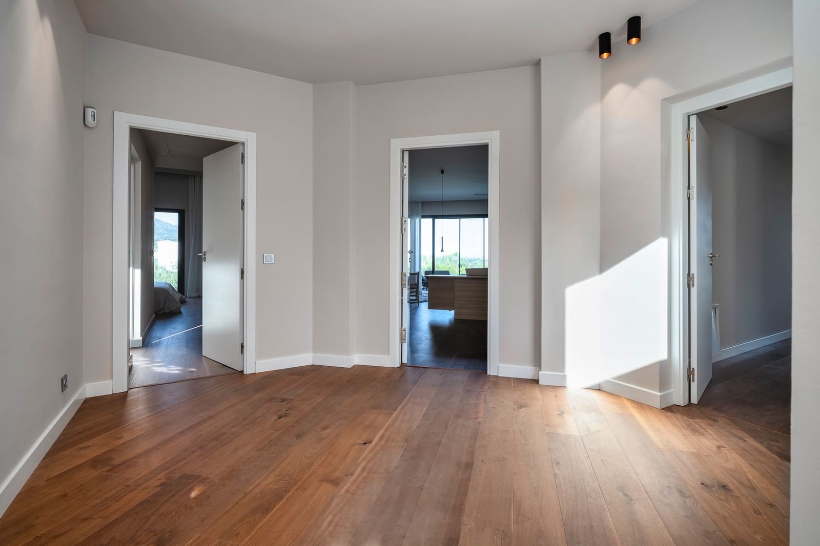 6 soverom Villa til salgs i Marbella med svømmebasseng garasje - € 4 895 000 (Ref: 10002219)