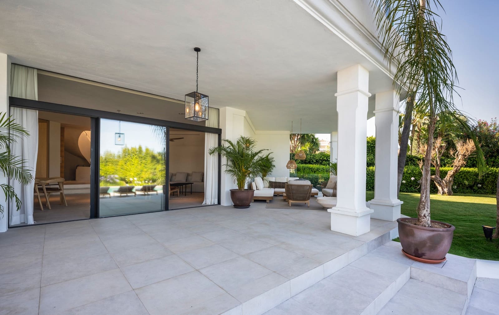 6 soverom Villa til salgs i Marbella med svømmebasseng garasje - € 4 895 000 (Ref: 10002219)