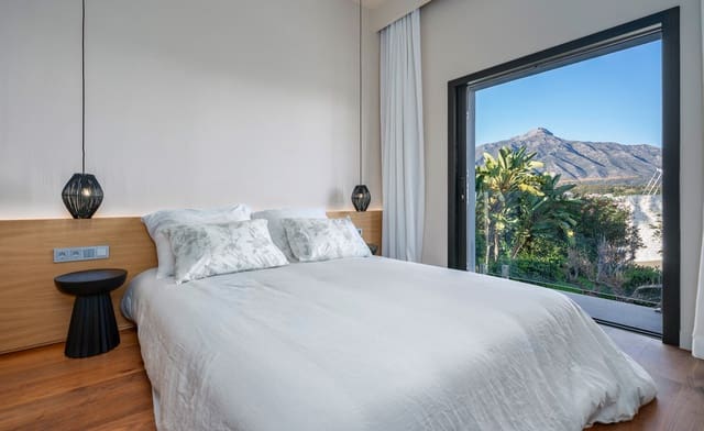 6 soverom Villa til salgs i Marbella med svømmebasseng garasje - € 4 895 000 (Ref: 10002219)