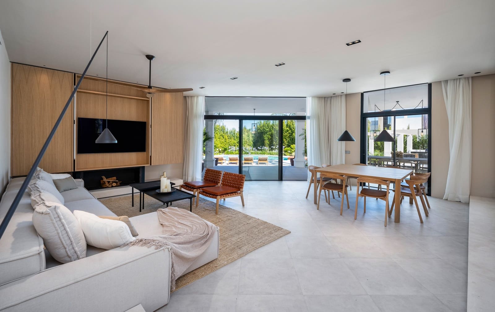 6 soverom Villa til salgs i Marbella med svømmebasseng garasje - € 4 895 000 (Ref: 10002219)