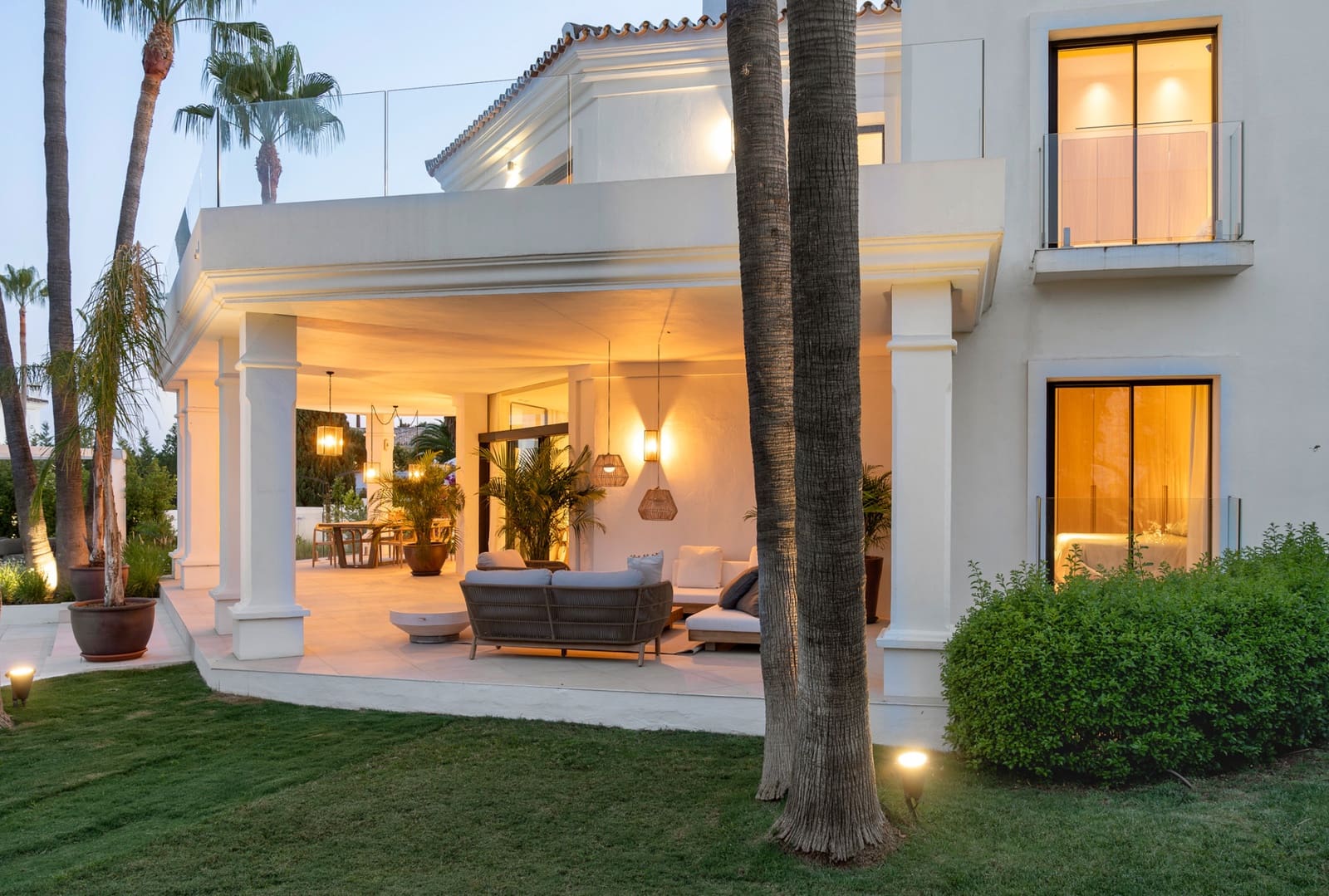 6 soverom Villa til salgs i Marbella med svømmebasseng garasje - € 4 895 000 (Ref: 10002219)