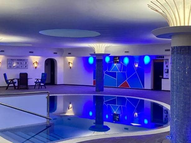3 slaapkamer Appartement te koop in Guadalmansa met zwembad garage - € 1.550.000 (Ref: 10002225)