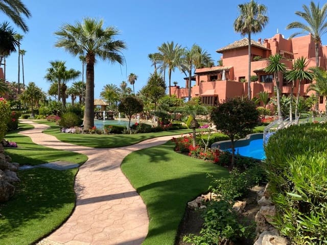 3 soverom Leilighet til salgs i Guadalmansa, Estepona med svømmebasseng garasje - € 1 550 000 (Ref: 10002225)