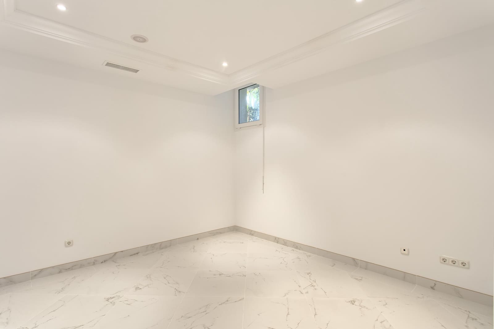 8 chambre Villa/Maison à vendre à Los Flamingos avec piscine garage - 3 999 500 € (Ref: 10002226)