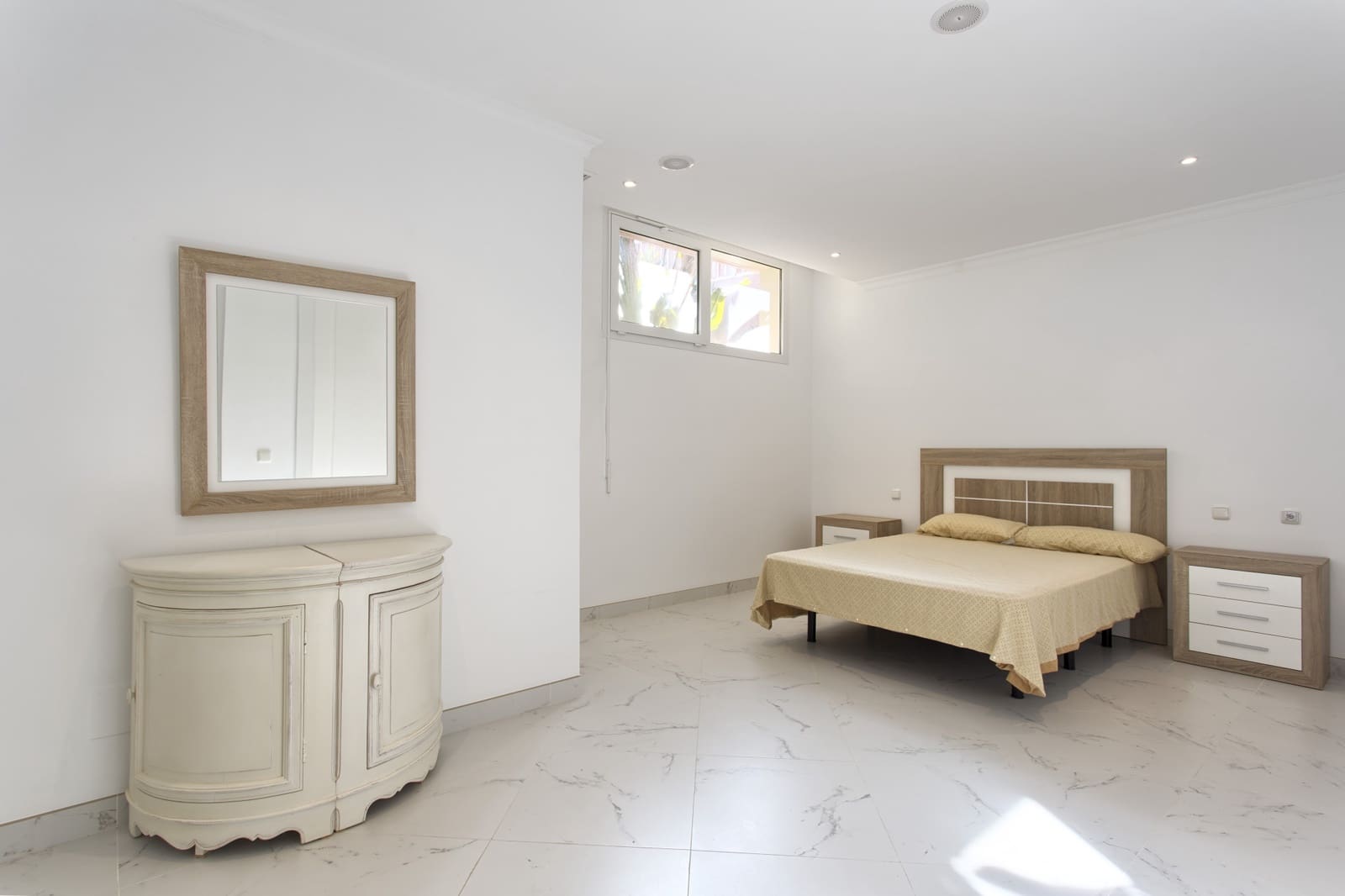 8 chambre Villa/Maison à vendre à Los Flamingos avec piscine garage - 3 999 500 € (Ref: 10002226)