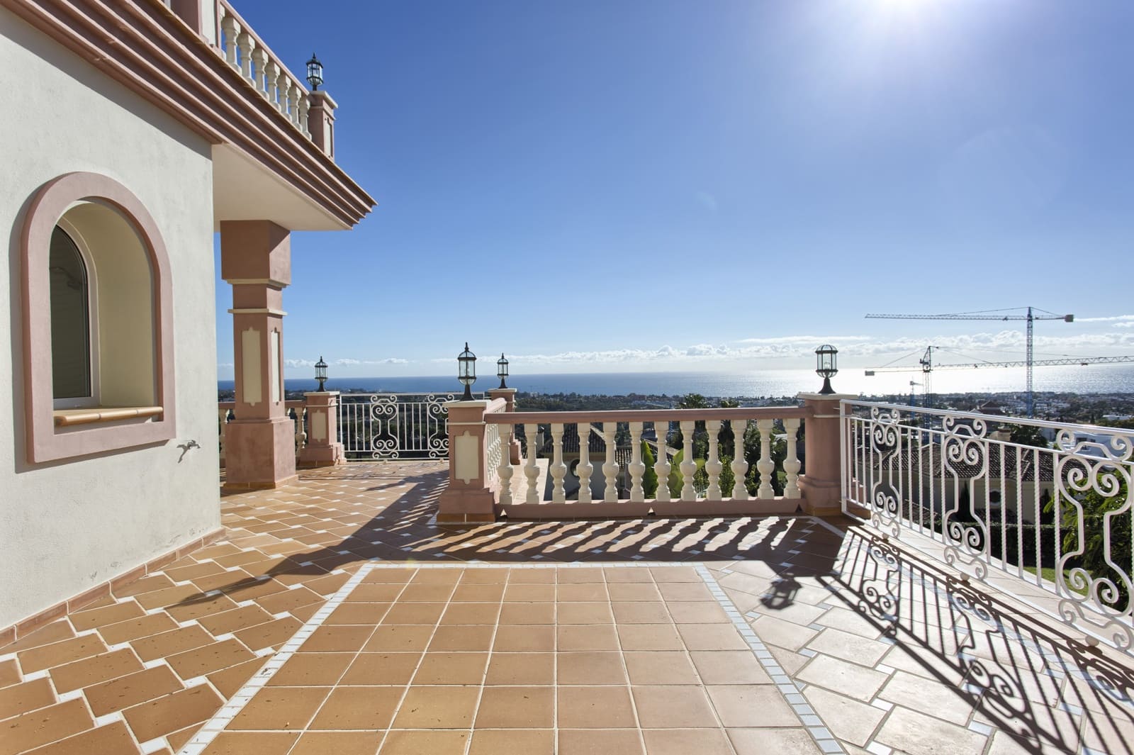 8 chambre Villa/Maison à vendre à Los Flamingos avec piscine garage - 3 999 500 € (Ref: 10002226)