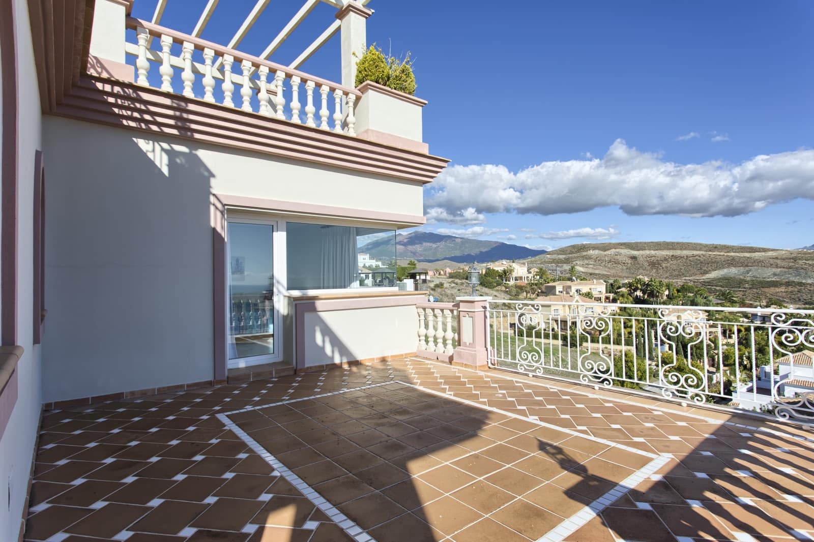 8 chambre Villa/Maison à vendre à Los Flamingos avec piscine garage - 3 999 500 € (Ref: 10002226)