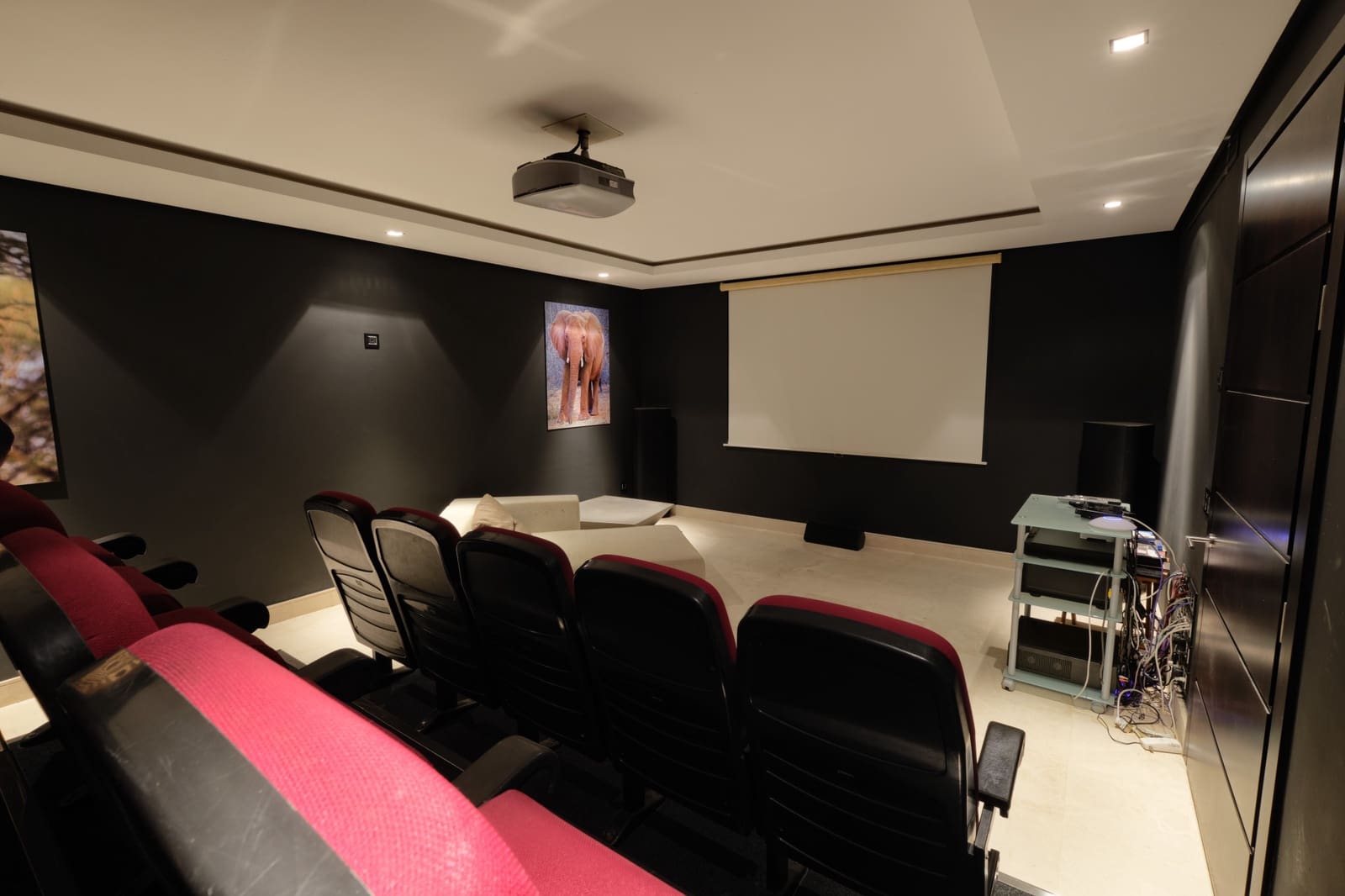 5 slaapkamer Villa te koop in Istan met zwembad garage - € 3.495.000 (Ref: 10002227)