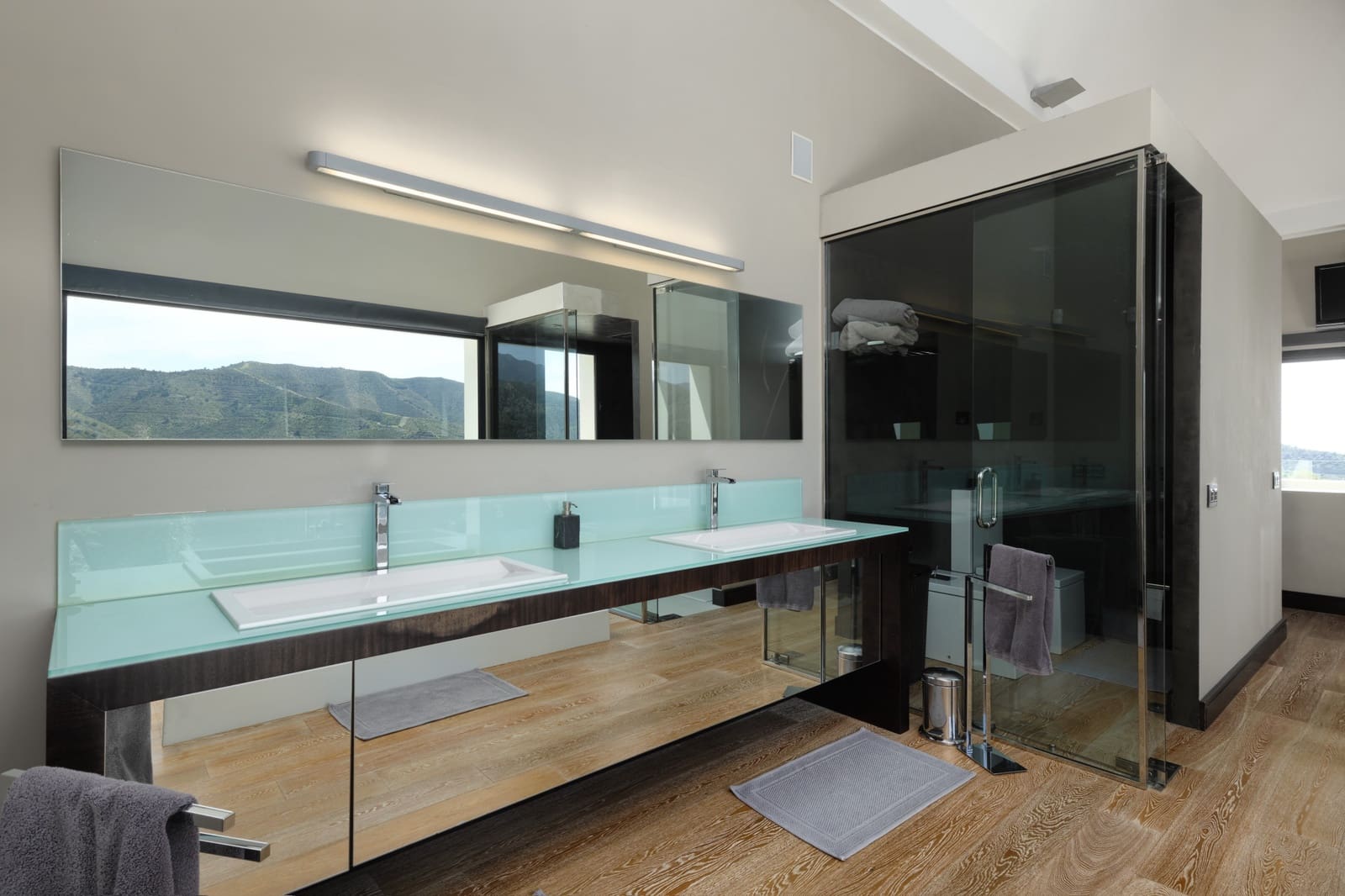 5 slaapkamer Villa te koop in Istan met zwembad garage - € 3.495.000 (Ref: 10002227)