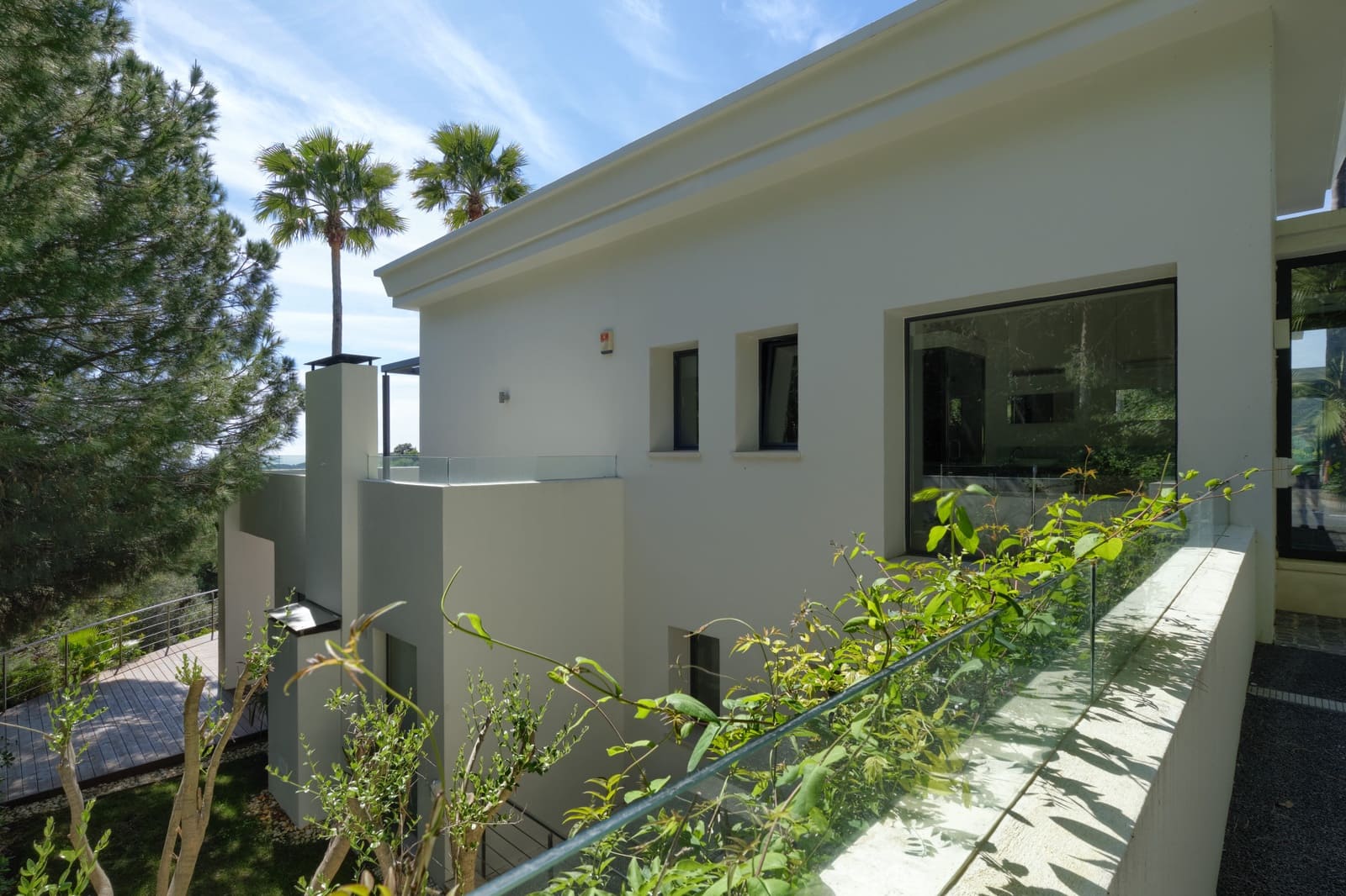 5 slaapkamer Villa te koop in Istan met zwembad garage - € 3.495.000 (Ref: 10002227)