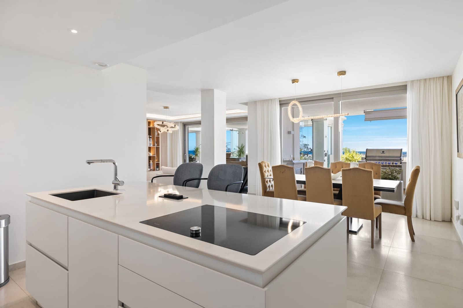 7 slaapkamer Appartement te koop in Marbella met zwembad garage - € 4.500.000 (Ref: 10002228)