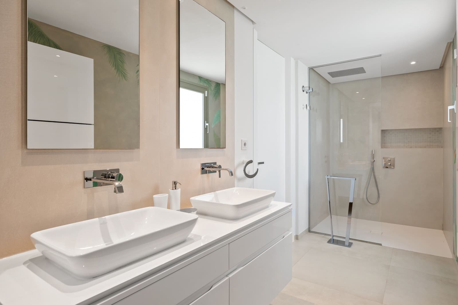 7 slaapkamer Appartement te koop in Marbella met zwembad garage - € 4.500.000 (Ref: 10002228)