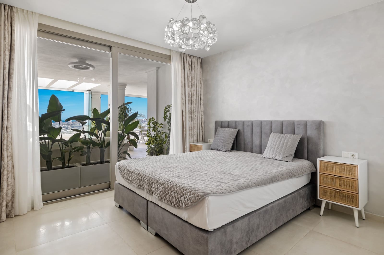 7 slaapkamer Appartement te koop in Marbella met zwembad garage - € 4.500.000 (Ref: 10002228)