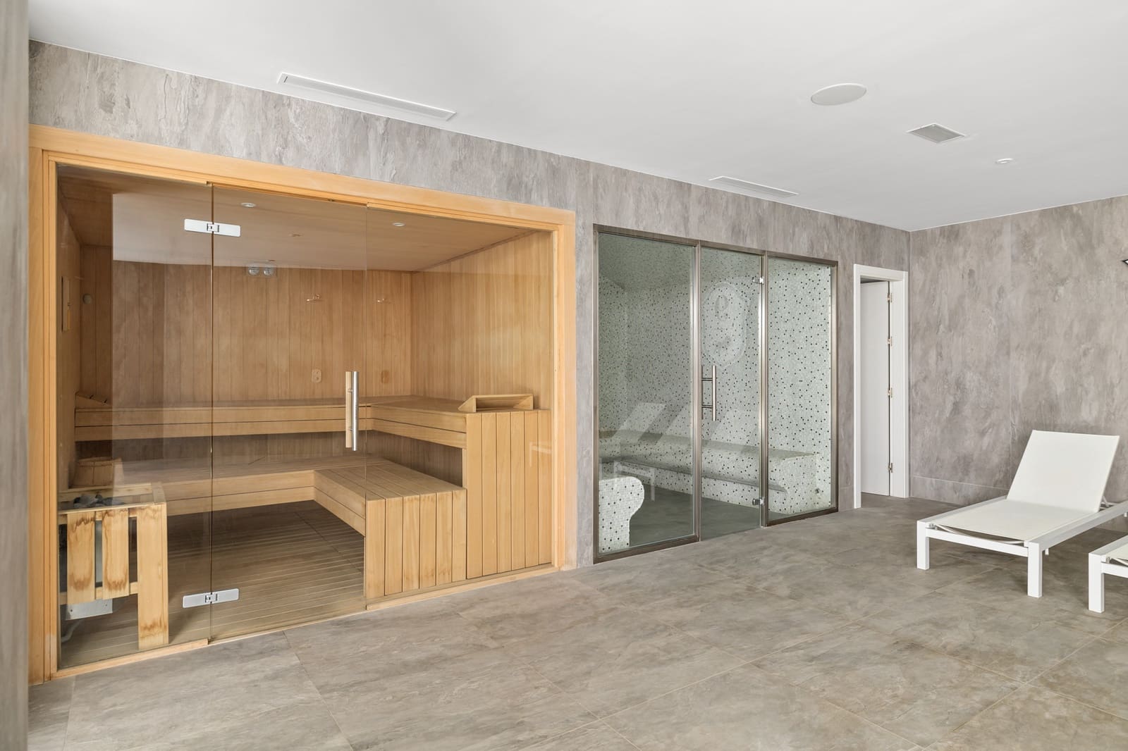 7 slaapkamer Appartement te koop in Marbella met zwembad garage - € 4.500.000 (Ref: 10002228)