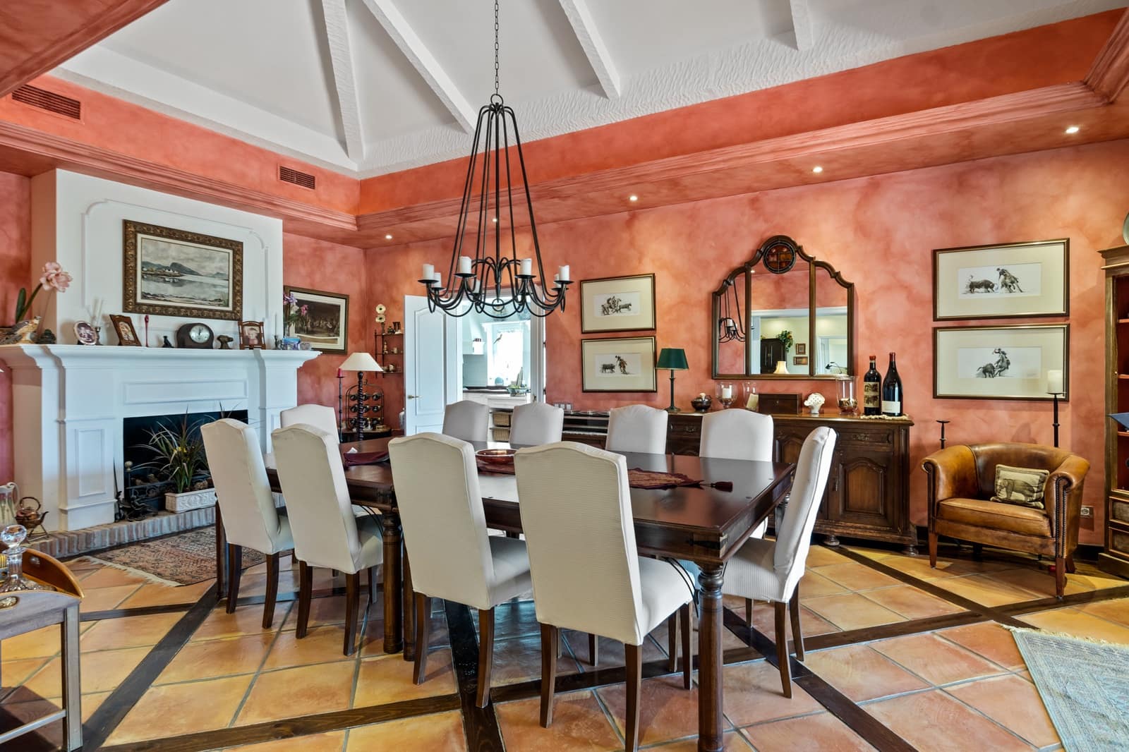 4 Zimmer Villa zu verkaufen in Benahavis mit Pool Garage - 3.250.000 € (Ref: 10002229)