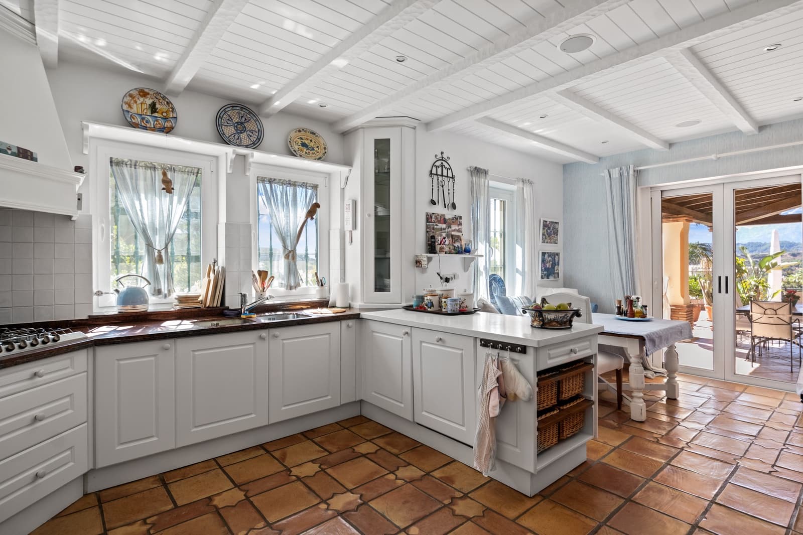 4 Zimmer Villa zu verkaufen in Benahavis mit Pool Garage - 3.250.000 € (Ref: 10002229)