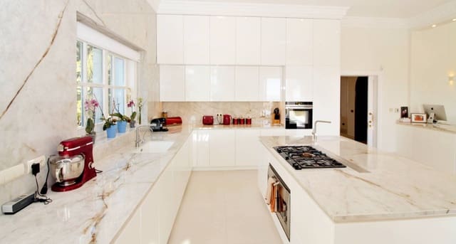 8 soverom Villa til salgs i La Zagaleta, Benahavís med svømmebasseng garasje - € 12 900 000 (Ref: 10002230)