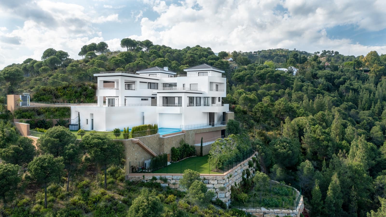 12 chambre Villa/Maison à vendre à Marbella avec piscine garage - 12 700 000 € (Ref: 10002232)