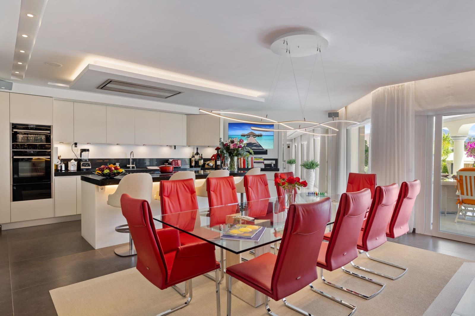 6 bedroom Villa for sale in Marbella with pool garage - € 6,400,000 (Ref: 10002234)