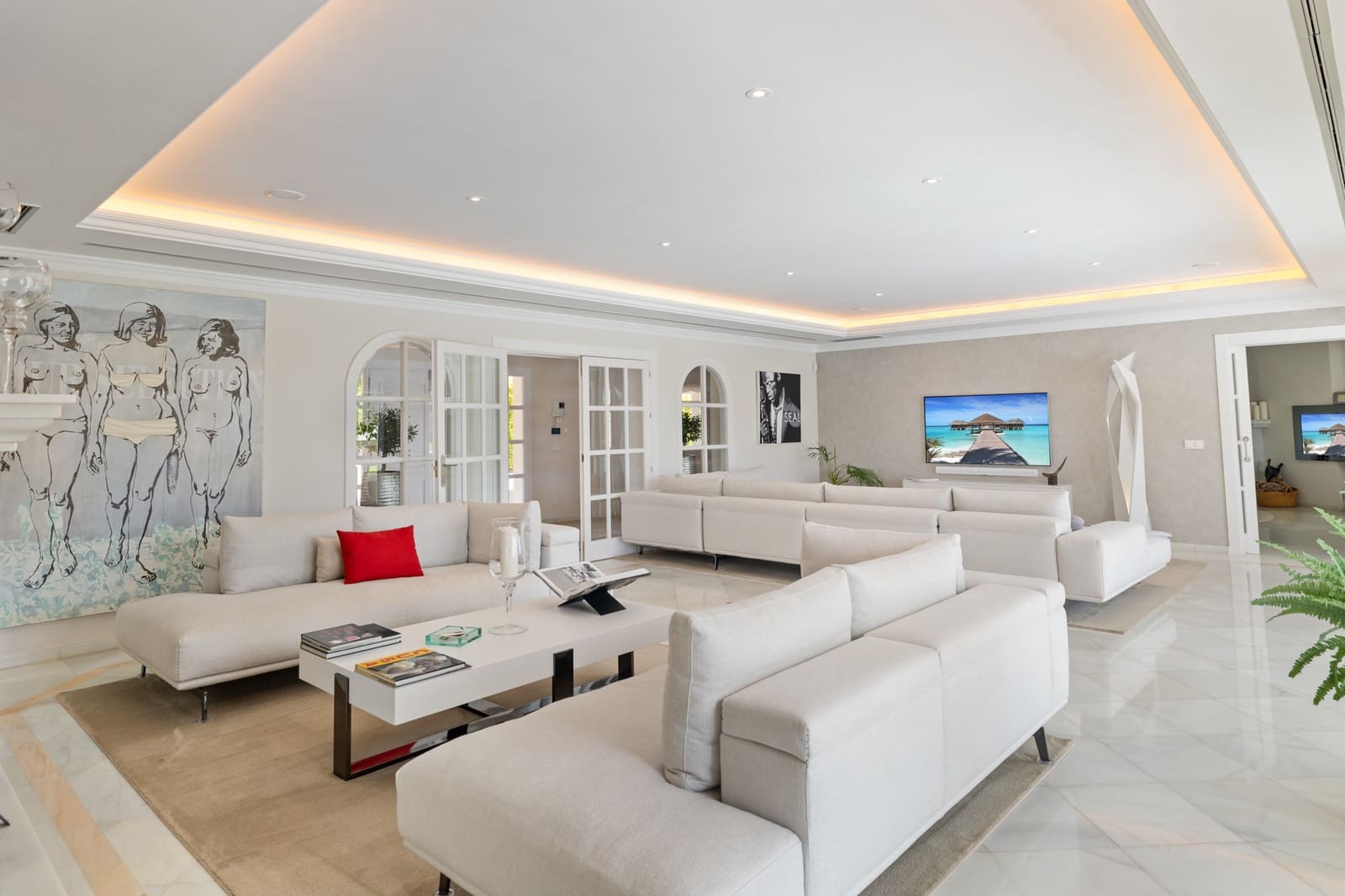 6 bedroom Villa for sale in Marbella with pool garage - € 6,400,000 (Ref: 10002234)