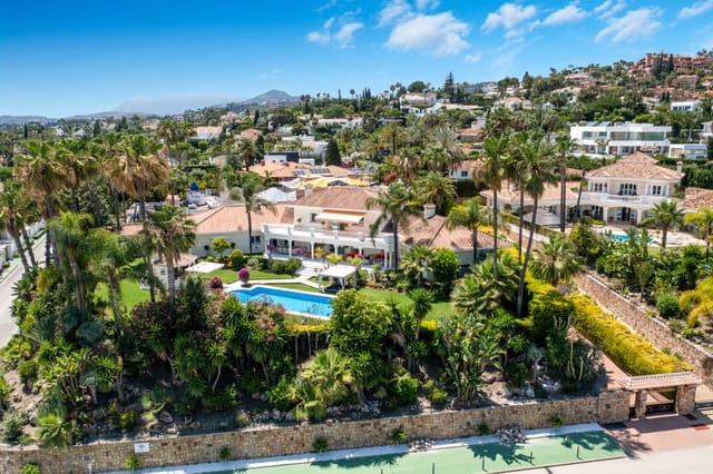 6 bedroom Villa for sale in Marbella with pool garage - € 6,400,000 (Ref: 10002234)