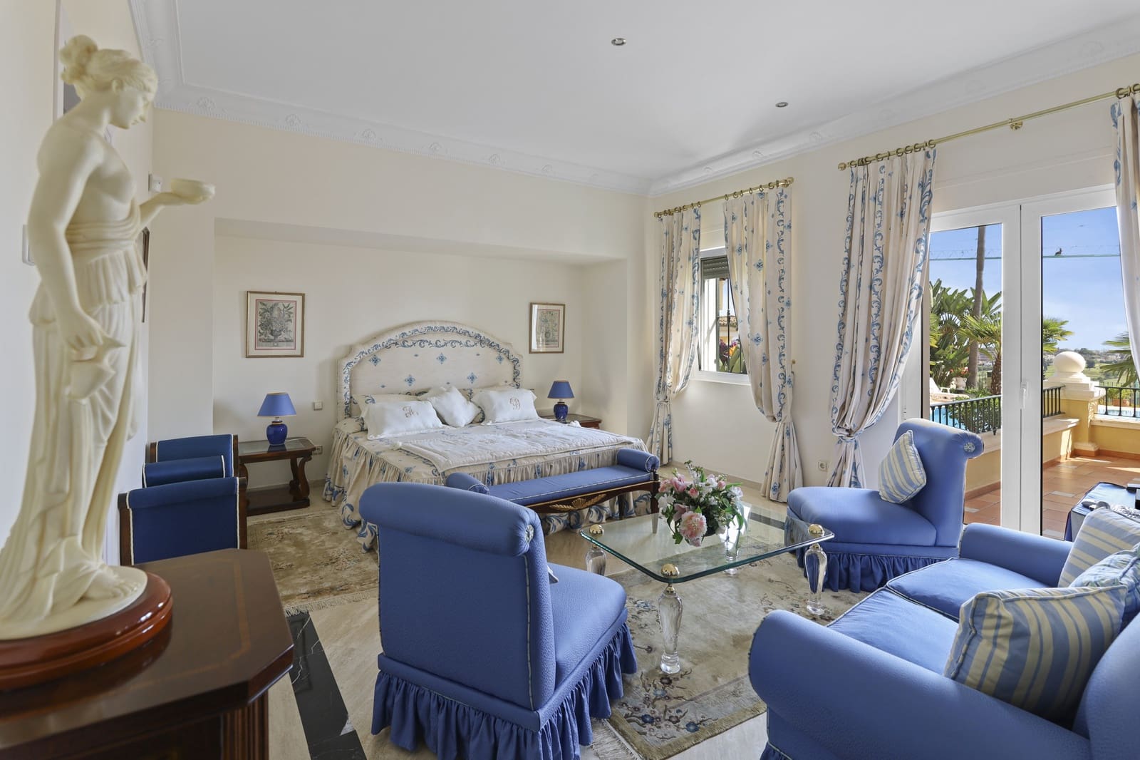 5 sypialnia Willa na sprzedaż w Marbella z basenem garażem - 3 700 000 € (Ref: 10002235)