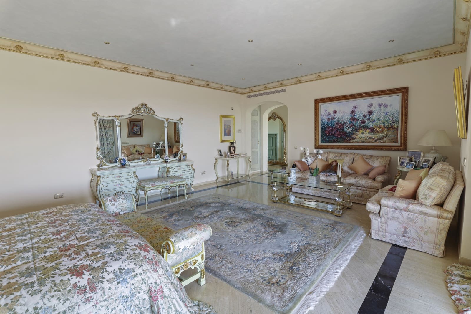 5 sypialnia Willa na sprzedaż w Marbella z basenem garażem - 3 700 000 € (Ref: 10002235)