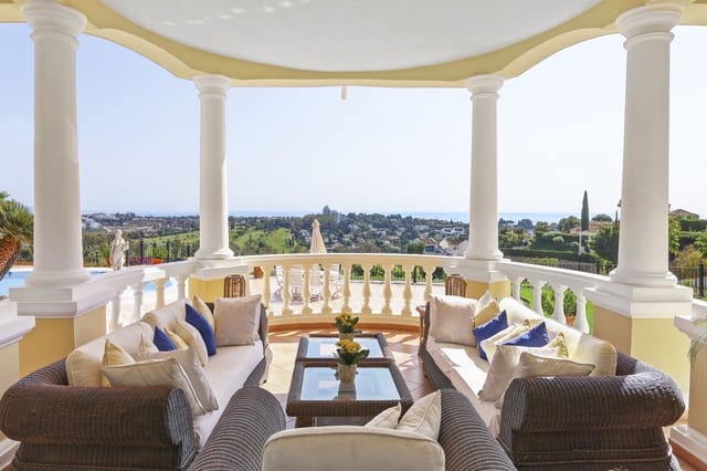 5 sypialnia Willa na sprzedaż w Marbella z basenem garażem - 3 700 000 € (Ref: 10002235)