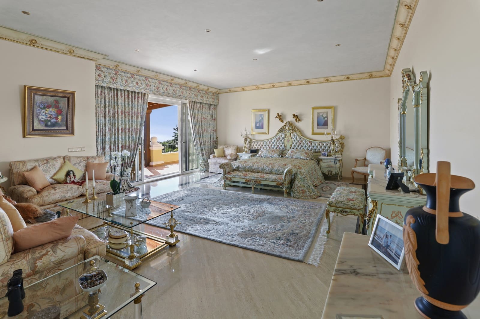 5 sypialnia Willa na sprzedaż w Marbella z basenem garażem - 3 700 000 € (Ref: 10002235)