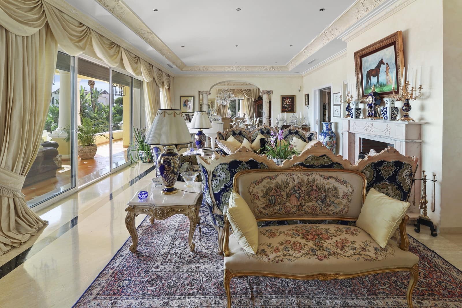 5 sypialnia Willa na sprzedaż w Marbella z basenem garażem - 3 700 000 € (Ref: 10002235)