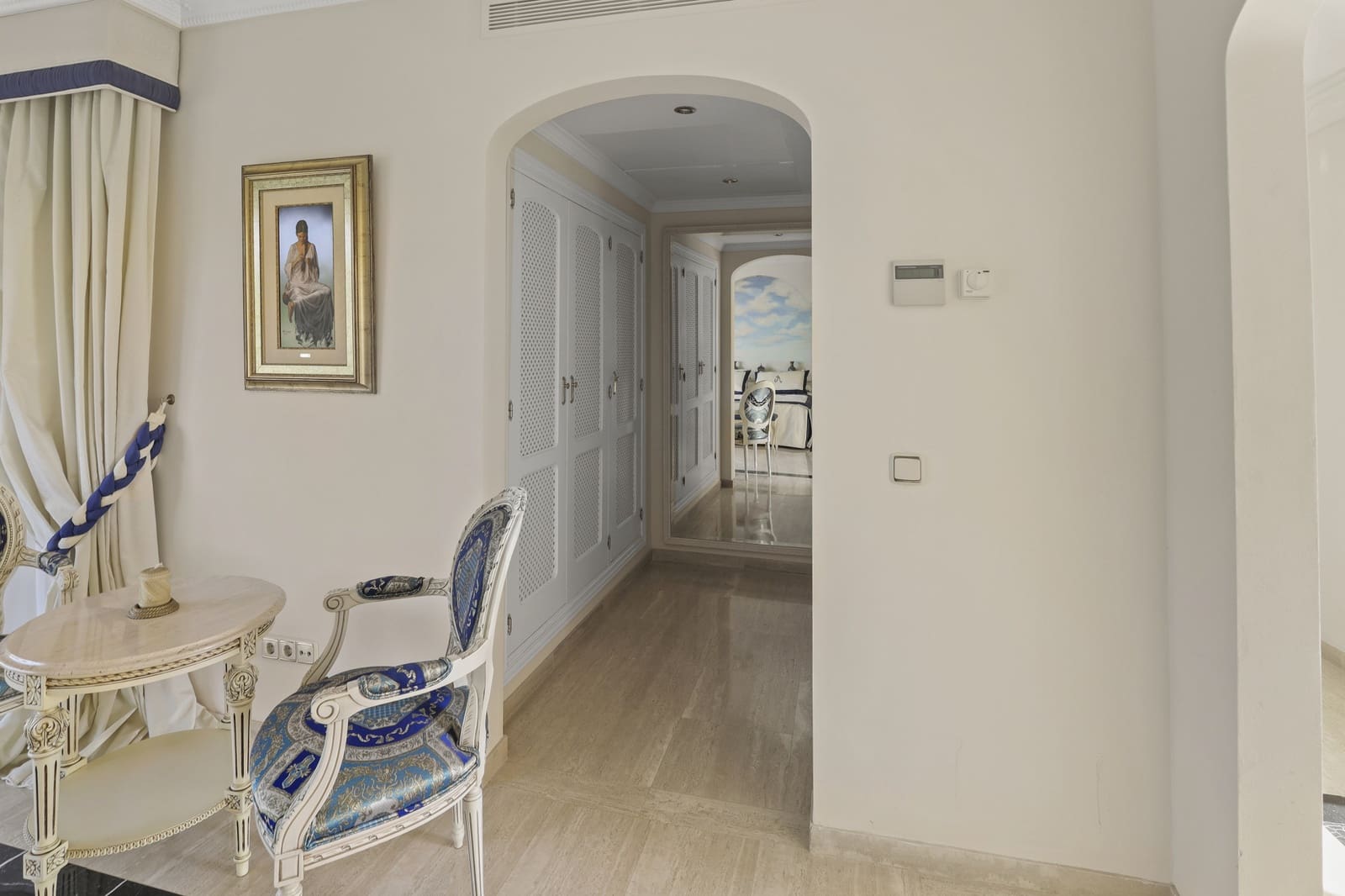 5 sypialnia Willa na sprzedaż w Marbella z basenem garażem - 3 700 000 € (Ref: 10002235)
