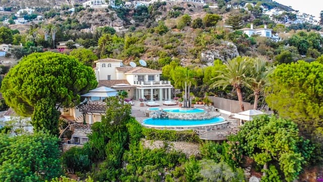 7 slaapkamer Villa te koop in Mijas met zwembad garage - € 2.950.000 (Ref: 10002236)