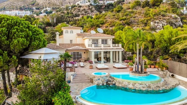 7 slaapkamer Villa te koop in Mijas met zwembad garage - € 2.950.000 (Ref: 10002236)