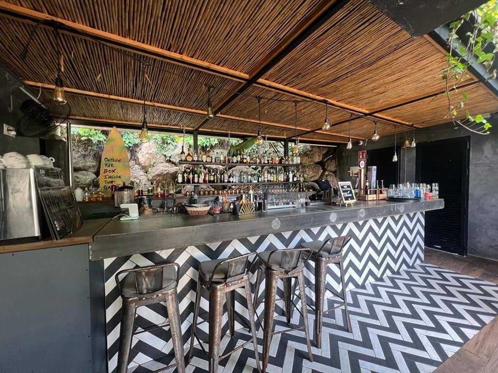 Bar/Restaurante en Nueva Andalucia en venta - 575.000 € (Ref: 10002237)